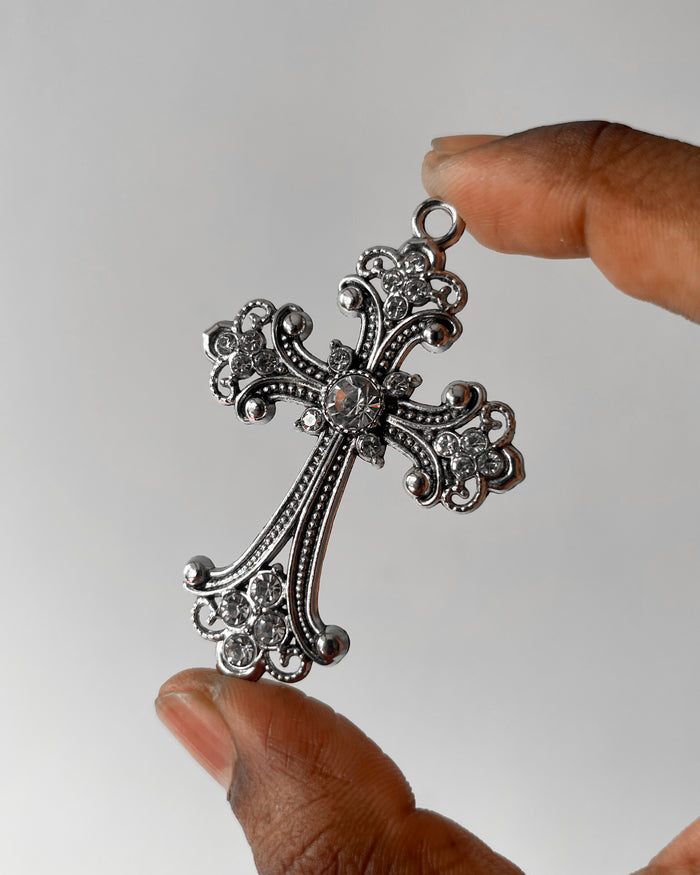 Chunky white cross