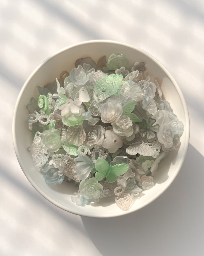 Frost green/grey Bead soup // 50 gms pack