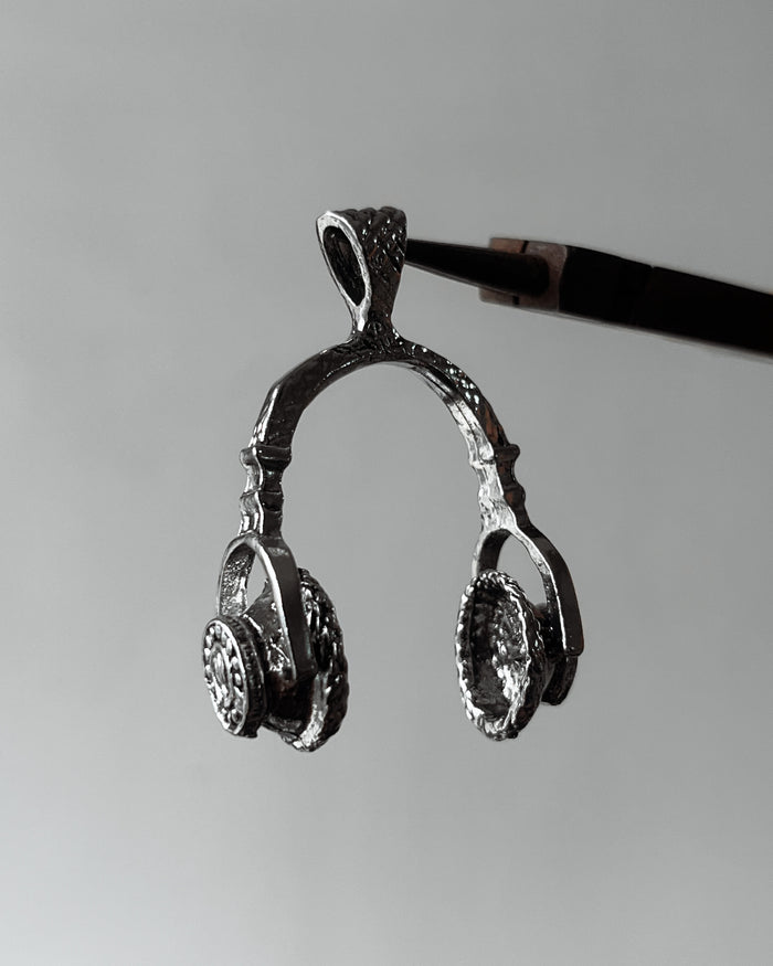 Headphones charm