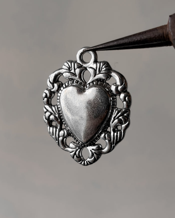 Heart charm - 1 pc