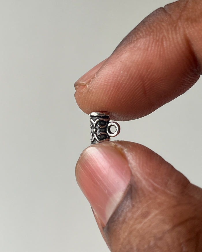 Mini hooks  // 10 grams