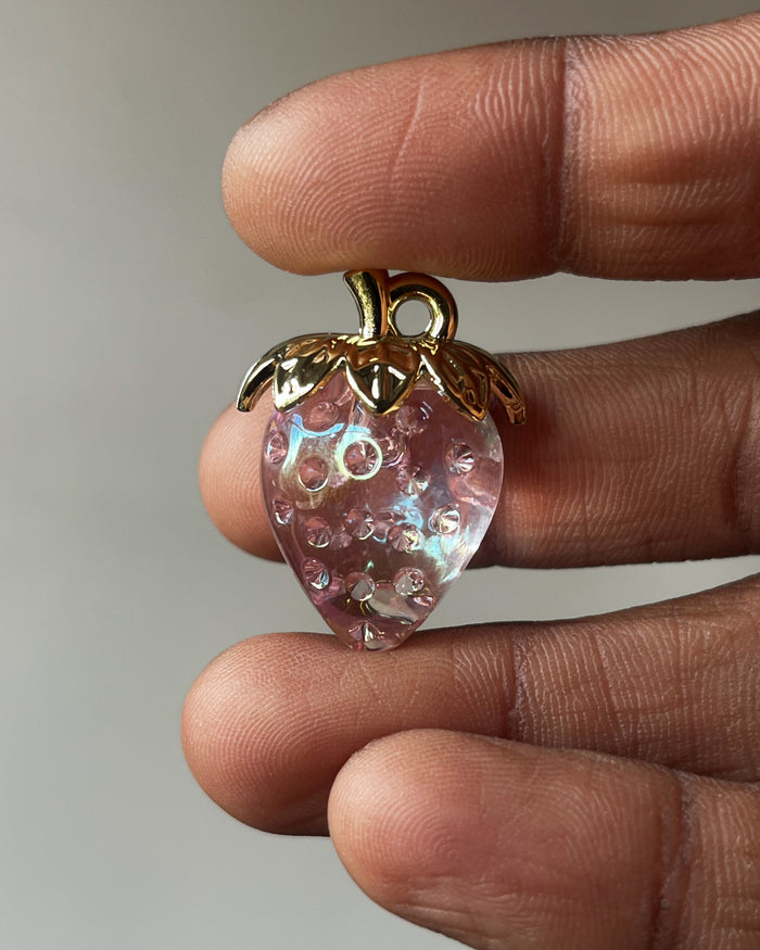 Pink strawberry - 1 pc