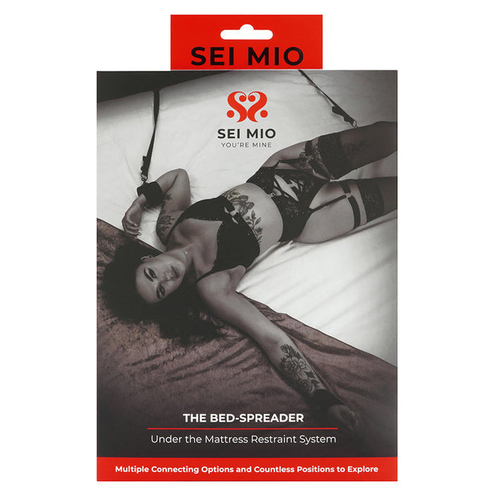Product packaging for 'Sei Mio' bed-spreter with a model on a mattress.