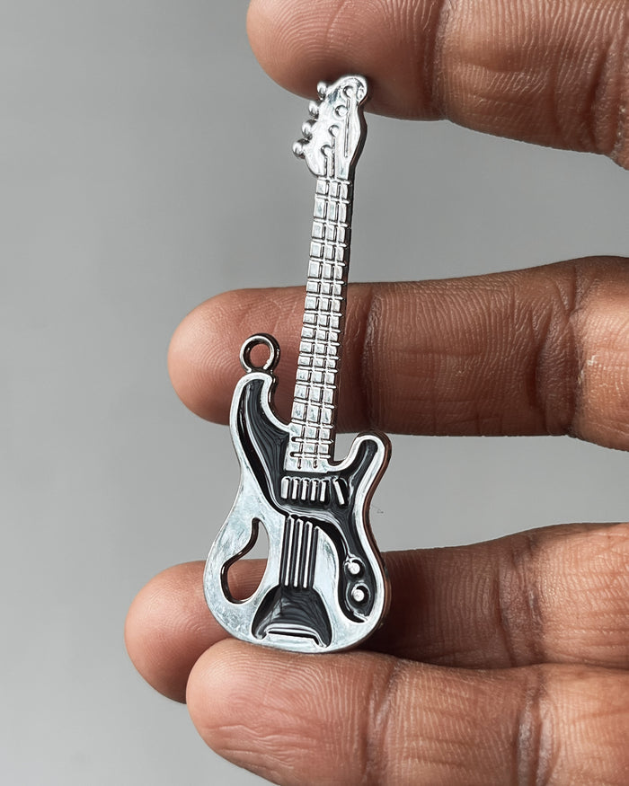 Side hole guitar