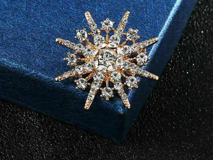 Stunning Vintage Look Gold plated Six Point Star Celebrity Brooch Broach Pin E1