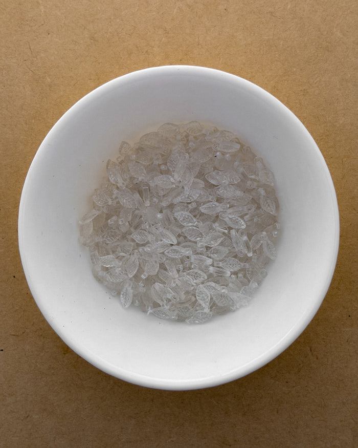 Transparent leaf beads - 25 grams