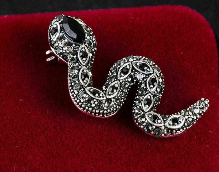 Vintage Look Black Silver Plated Snake Brooch Suit Coat Broach Collar Pin B16D